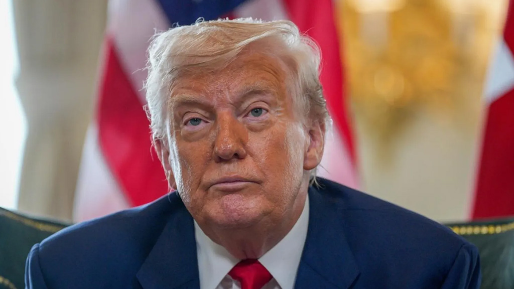 Trump'ın Onay Oranı Tarihi Seviyeye Geriledi