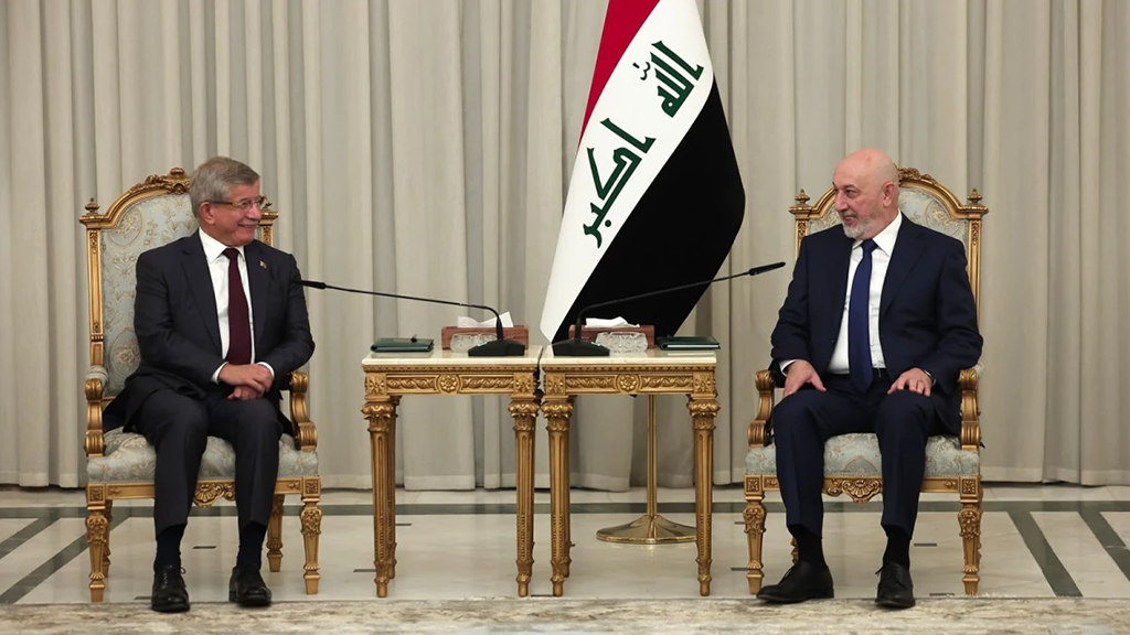 Ahmet Davutoğlu'ndan Kapsamlı Irak Ziyareti