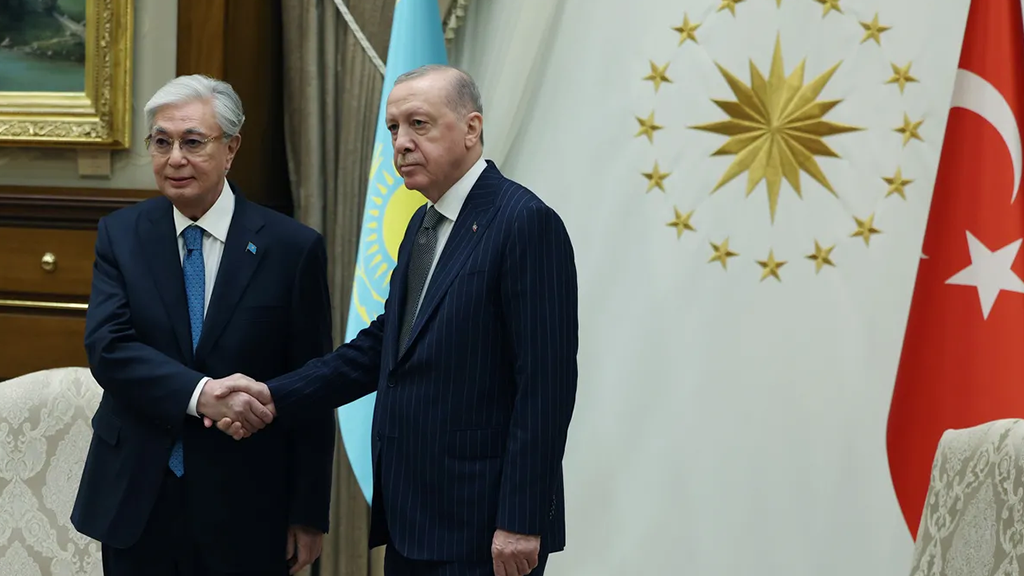 Erdoğan ve Tokayev Külliyede Görüşme Gerçekleştirdi