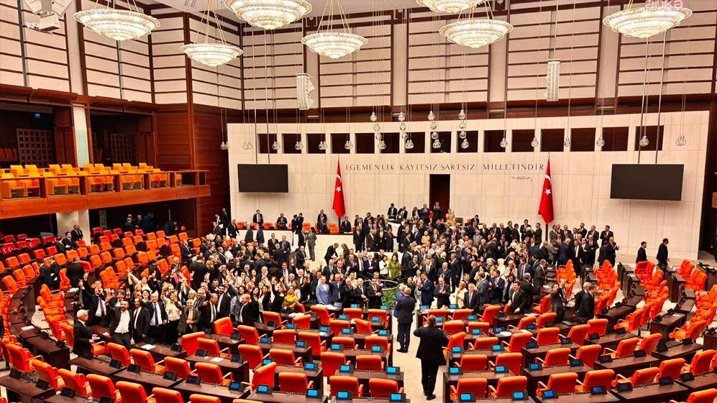 Çerçeve Yasa 468 Oyla Kabul Edildi