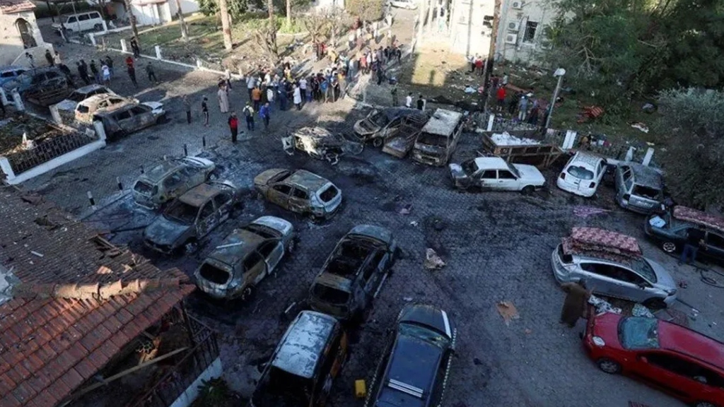 İsrail, Gazze Şeridi’ne düzenlediği hava saldırılarında hastaneyi hedef aldı