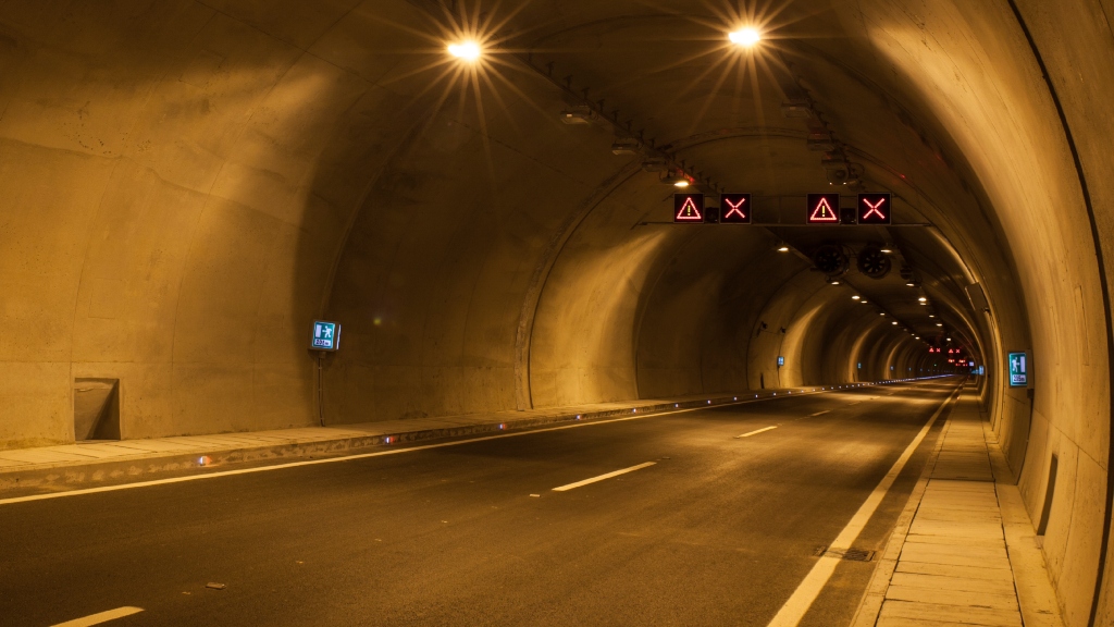 Gotthard Tünelindeki hasarın sebebi sismik hareketler olabilir