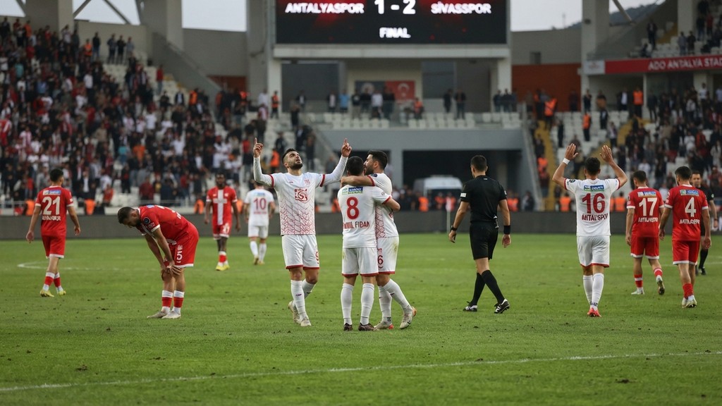Sivasspor Deplasmanda İlk Galibiyetini Aldı