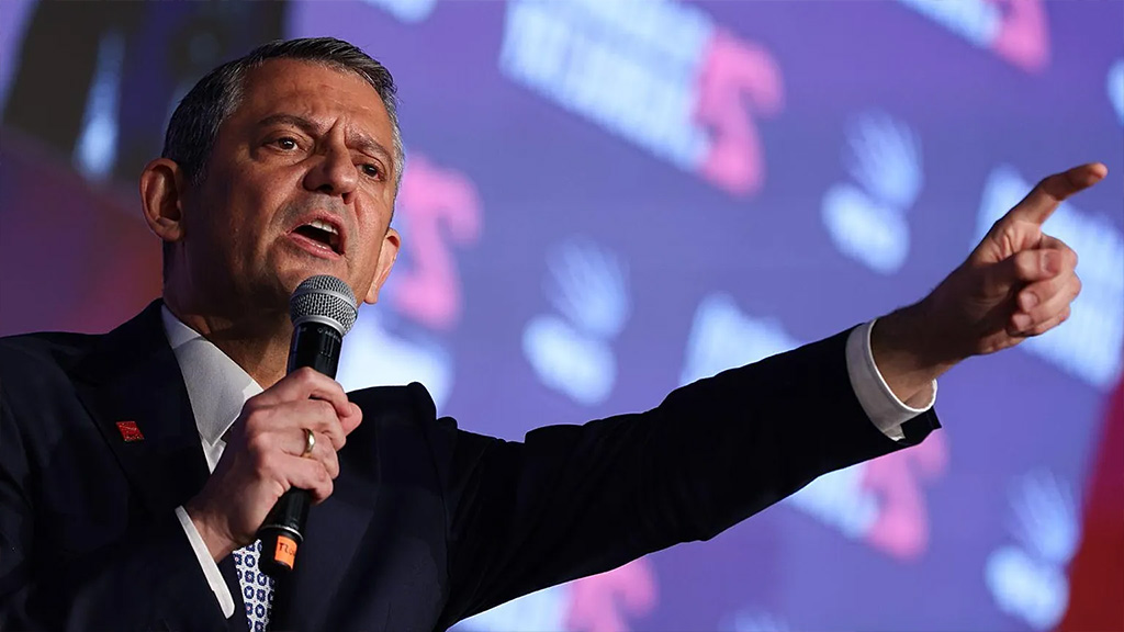 Özgür Özel'in Yeni Parti Planı Netleşiyor
