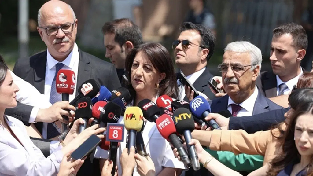 İmralı Heyeti ve AKP Görüşüyor